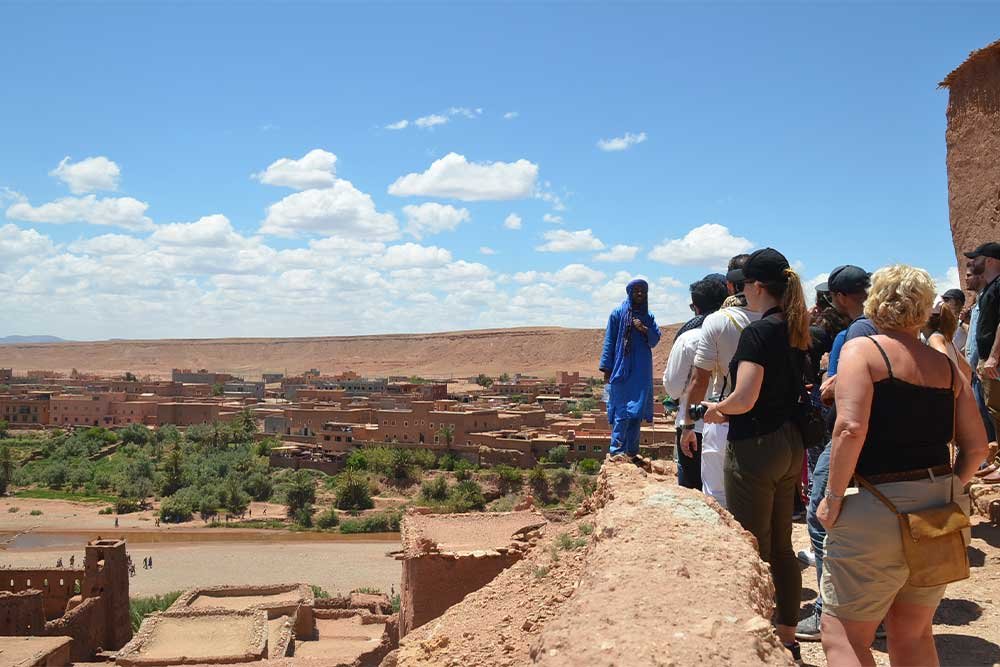  visit with guide in the desert of merzouga